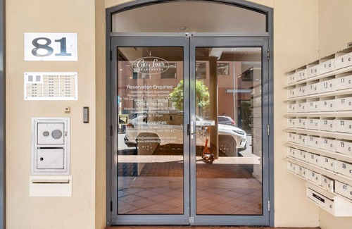 Adelaide Central Business District Apartment | 2BR Apartment on Carrington with Car Parking