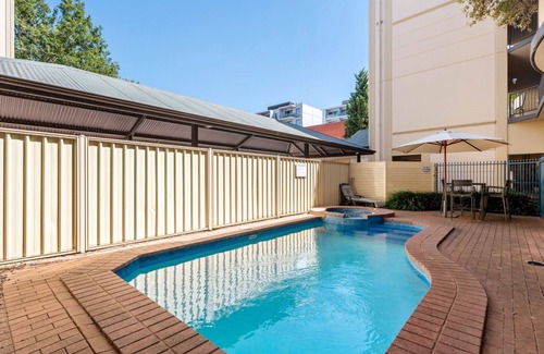 Adelaide Central Business District Apartment | 2BR Apartment on Carrington with Car Parking