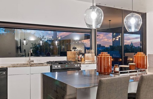 Central East Austin Condo | 2BR Designer Condo East Downtown Austin
