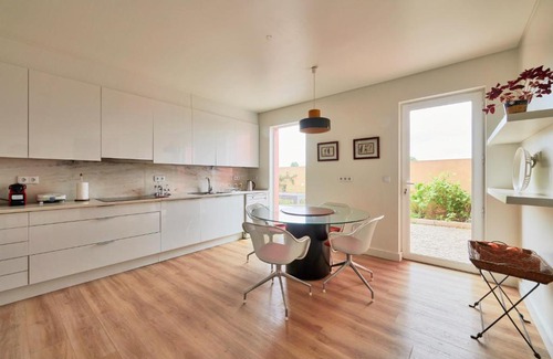 Sobral de Monte Agraco Villa | 2BR Farmhouse with Swimming Pool, By TimeCooler