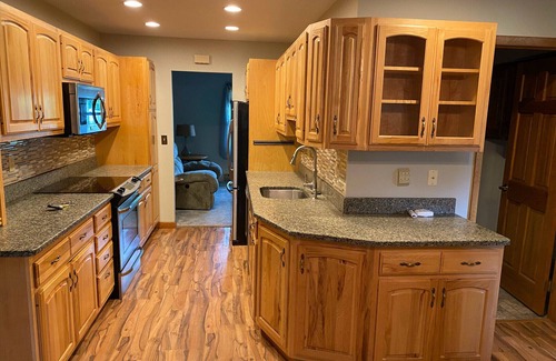 Plattsburgh House | 2BR house in a quiet neighborhood