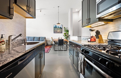 Chinatown Apartment | 2BR Loft unit in Boston Southend 1633