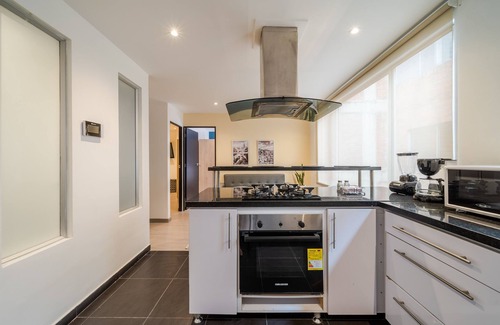 Financial District Apartment | 2BR Magnificent Apartment in Chapinero Alto with Laundry Facilities