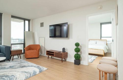 Chinatown Apartment | 2BR Penthouse Boston Common DT