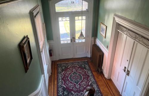 Poughkeepsie Apartment | 2Br Private Victorian Apartment in City location on half acre Sleeps 5