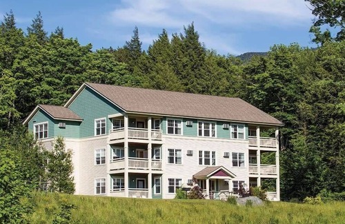 Jeffersonville Condo | 2br Serene Mountain Setting-Smugglers' Notch