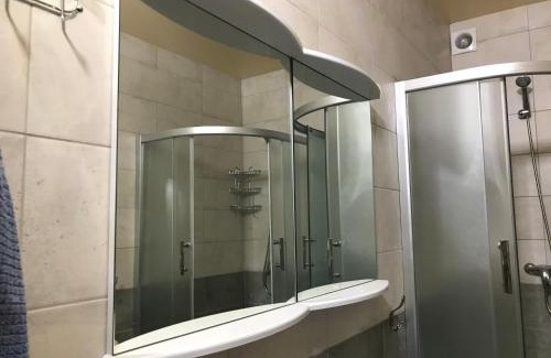 Nur-Sultan Apartment | 3-комнатная, 9-12 мест, Центр Левого берега, Байтерек, Министерства, Ботанический сад