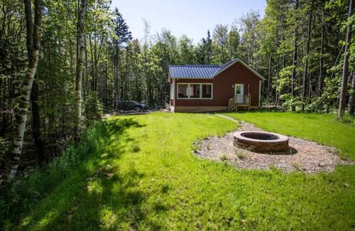 Park Corner Cottage | 3 bdrm executive cottage with private beach access