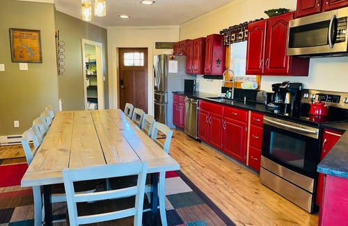 Paradise Point Cottage | 3 Bears Lodge