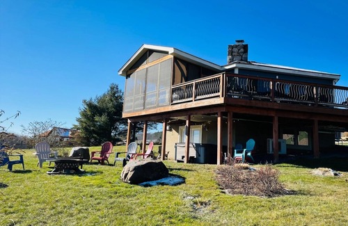 Paradise Point Cottage | 3 Bears Lodge