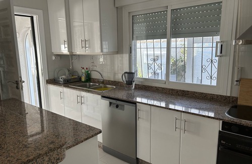 Los Alcazares Villa | 3 bed, 2 bath villa, large private pool, 10 mins walk from beach and amenities