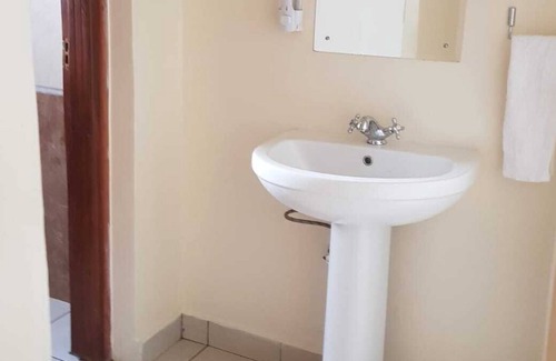 Nanyuki Apartment | 3-Bed Apartment in Nanyuki with Golf Course Views