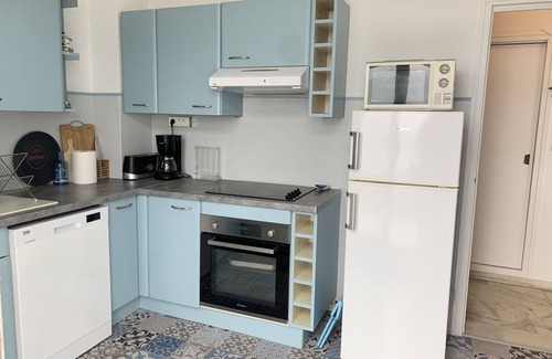 Arcachon Apartment | 3-Bed Apt in Central Arcachon, Sea View, Parking, Pets Allowed, Wifi