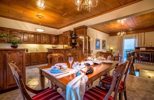 Lagopodo Villa | 3 Bed By Apricus Holidays