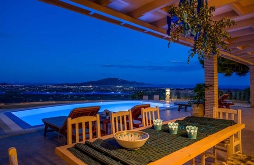 Lagopodo Villa | 3 Bed By Apricus Holidays