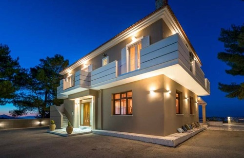 Lagopodo Villa | 3 Bed By Apricus Holidays