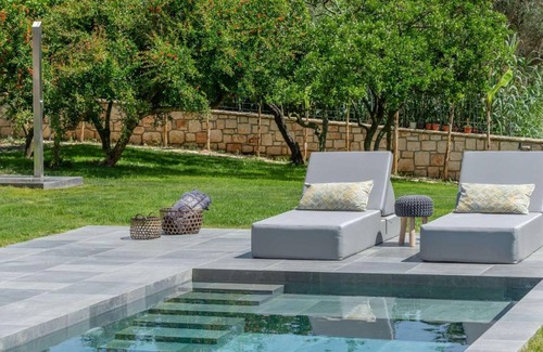 Porto Koukla Villa | 3 bed country villa, WiFi, A/C