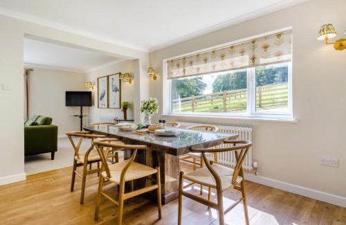 Llanfyllin House | 3 Bed in Llanfyllin oc-i32566