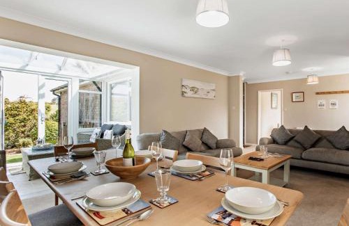 Weybourne House | 3 Bed in Weybourne 78104