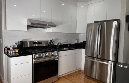 Stockade Historic District Apartment | 3 bedroom 1 bathroom apartment , free private parking