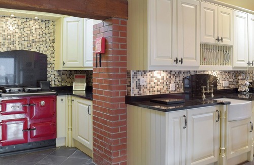 Llanybri Cottage | 3 bedroom accommodation in Cwmbach, near Whitland