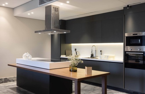 New Cairo House | 3-Bedroom Apart with Garden Views & Balcony TF