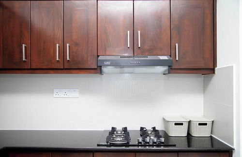 Pamankada West House | 3 Bedroom Apartment in Colombo 06 - Near Shops, Dining & Attractions