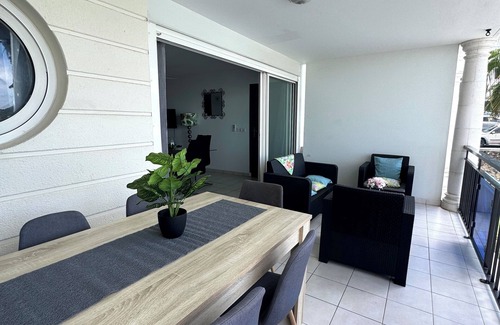 Marigot Apartment | 3 bedroom apartment with pool