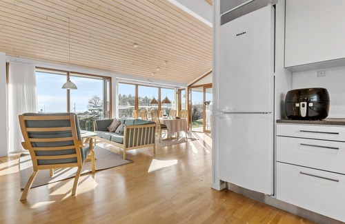 Ronde House | 3 bedroom awesome home in Rønde