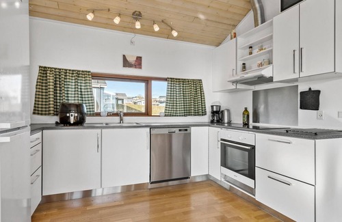 Ronde House | 3 bedroom awesome home in Rønde