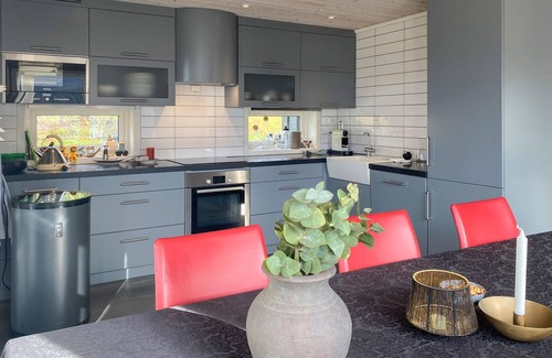 Eid House | 3 bedroom awesome home in Nordfjordeid