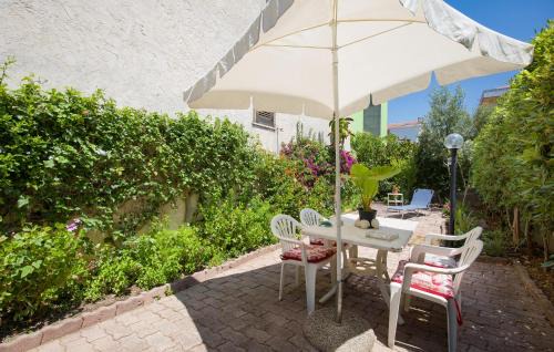 Scalea Apartment | 3 Bedroom Cozy Apartment In Scalea