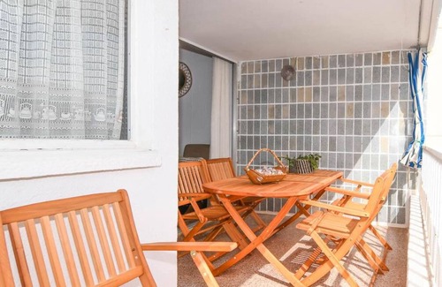 Comarruga Apartment | 3 bedroom flat, less than 1 minute from the beach