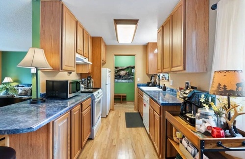 Washougal House | 3 Bedroom House At The Falls With Hot Tub and Sauna