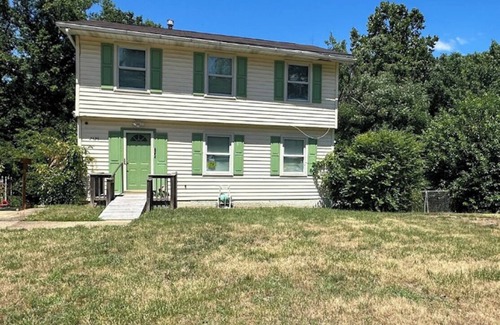 Bryans Road House | 3-bedroom house in tranquil Bryans Road with AC, WiFi. Relax and unwind