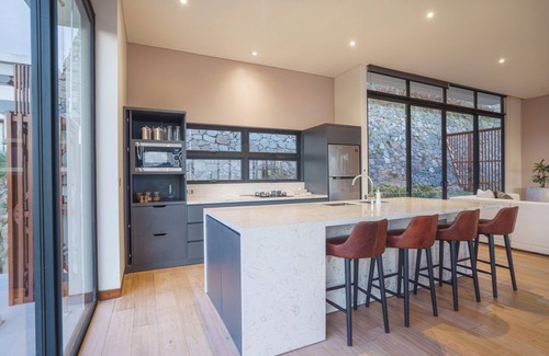 Selong Belanak Villa | 3-Bedroom Luxury Pool Villa, Selong Belanak Ocean View, Selong Selo Resort