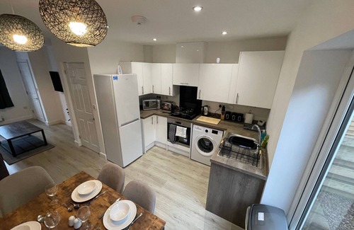 Tunstall House | 3 Bedroom New House with WiFi