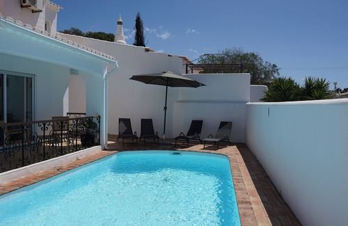 Funchal Villa | 3 Bedroom Villa located within walking distance of Praia da Luz, Lagos