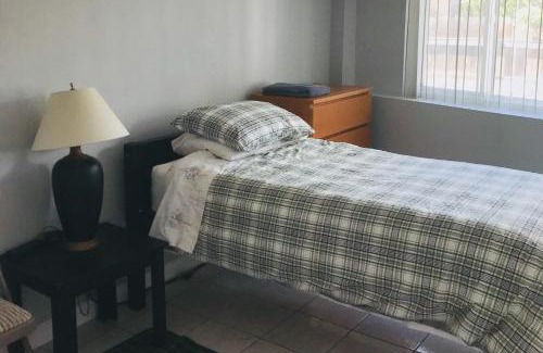 Bay Park House | 3 Bedrooms Guest House, Pacific Beach, Sea World, Downtown,& 3 bus lines-3