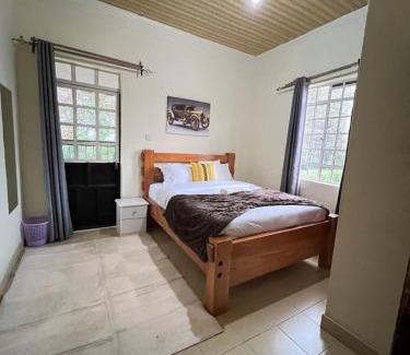 Naivasha Villa | 3 bedrooms in villa view near lake Naivasha resort