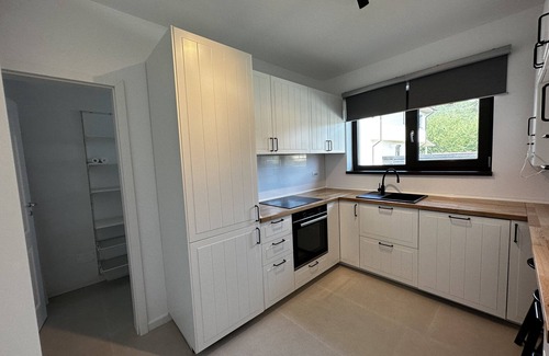 Corbeanca Villa | 3 Bedrooms Villa, 2 parking spaces, office and kitchen, near Therme