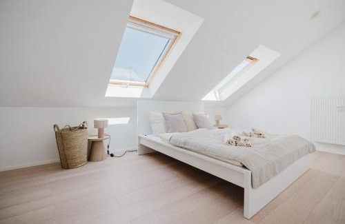 Mitte Apartment | 3 BR Penthouse - WHIRLPOOL - ZENTRAL - KÜCHE - WIFI - KAFFEE - GERÄUMIG - TERRASSE - PARKHAUS