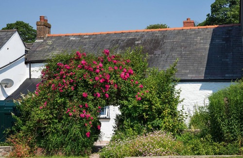 Laugharne Cottage | 3 Horse Pool Road
