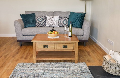 Kelso Cottage | 3 HOSELAW FARM COTTAGES, character holiday cottage in Kelso