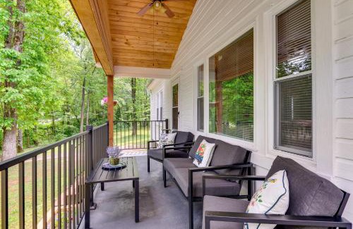 Forest City House | 3 Mi to Dtwn and Holiday Events! Forest City Retreat