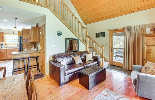 Snowshoe Cabin | 3 Mi to Snowshoe Resort: Cabin w/Hot Tub