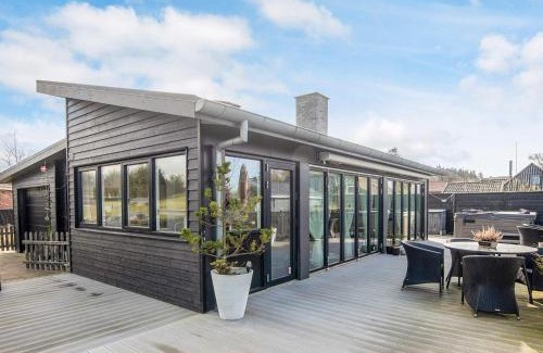 Sjaelborg House | 3 person holiday home in Esbjerg V-By Traum