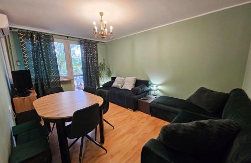 Rakowiec Apartment | 3 pokoje koło Parku przy Żwirki