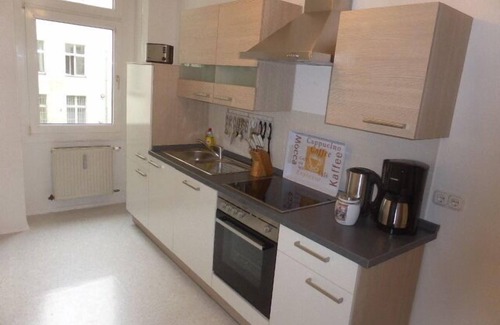 Lichterfelde Apartment | 3 rooms, up to 7 persons, luxuriously furnished, 'Carnation'