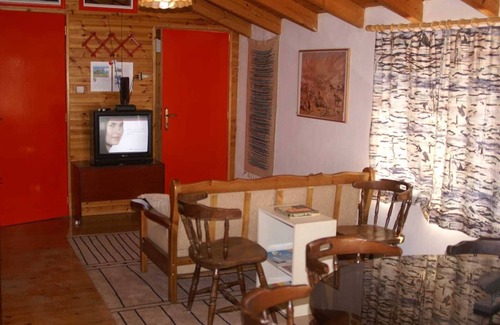 Voia House | 3 self-catering cottages-in southern Peloponnese